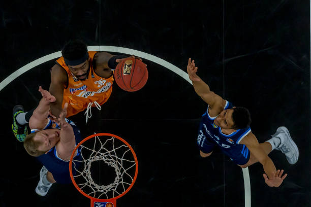 轻球员积极 轻球员积极